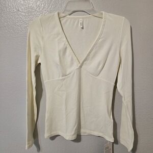 Halara Women's V Neck Long Sleeve Thermal Top Lily White Sold Out Color NWT XS